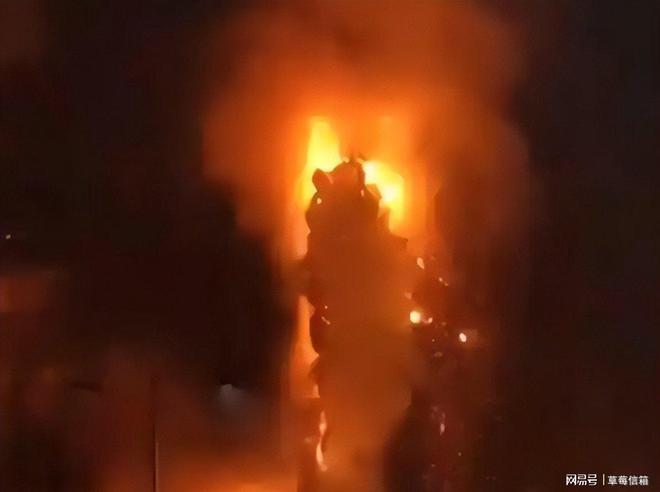 善恶终有报？预制菜厂房大火3个小时烧没整栋楼无人员伤亡！